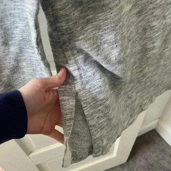 j.Crew‎ gray pullover sweater crewneck - Picture 2 of 4